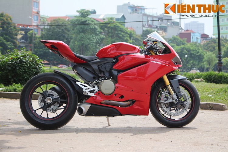 Soi sieu pham tien ty Ducati 1299 Panigale S dau tien tai VN-Hinh-2