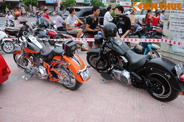 Dan moto “khung” du le khai truong Harley-Davidson Ha Noi-Hinh-7