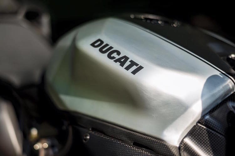 Ban do sieu moto Ducati 1199 Panigale S “full carbon” tu My-Hinh-4