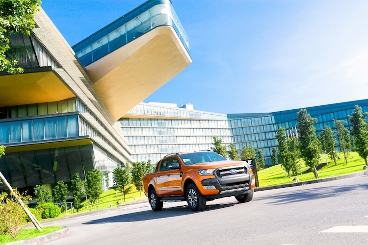 Ford Ranger 2015 se toi tay khach hang Viet thang 8/2015-Hinh-11