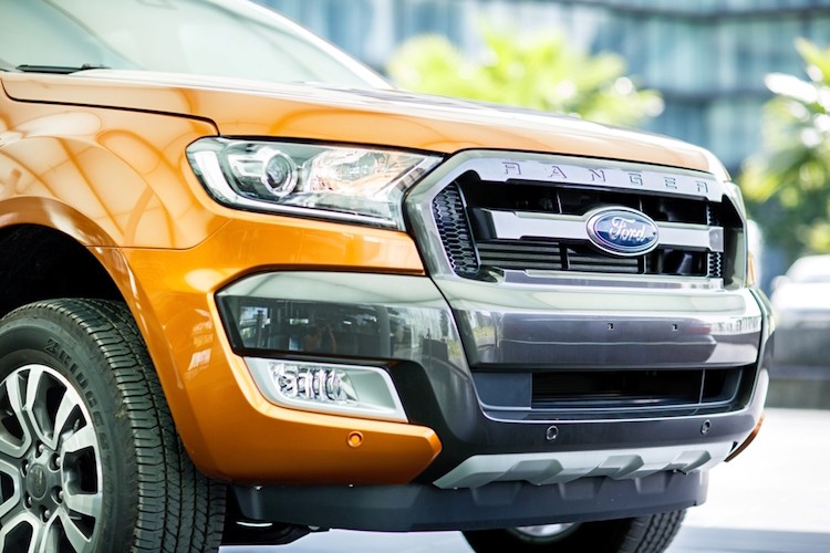 Ford Ranger 2015 se toi tay khach hang Viet thang 8/2015-Hinh-3