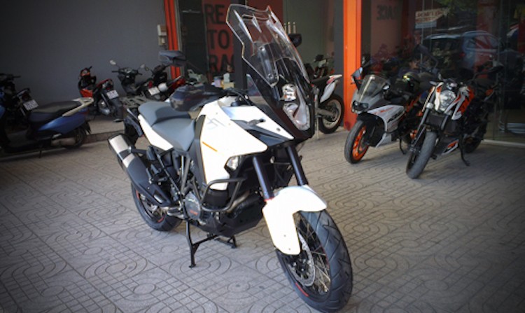 “Sieu moto dia hinh” KTM Super Adventure 1290 dau tien ve VN-Hinh-12