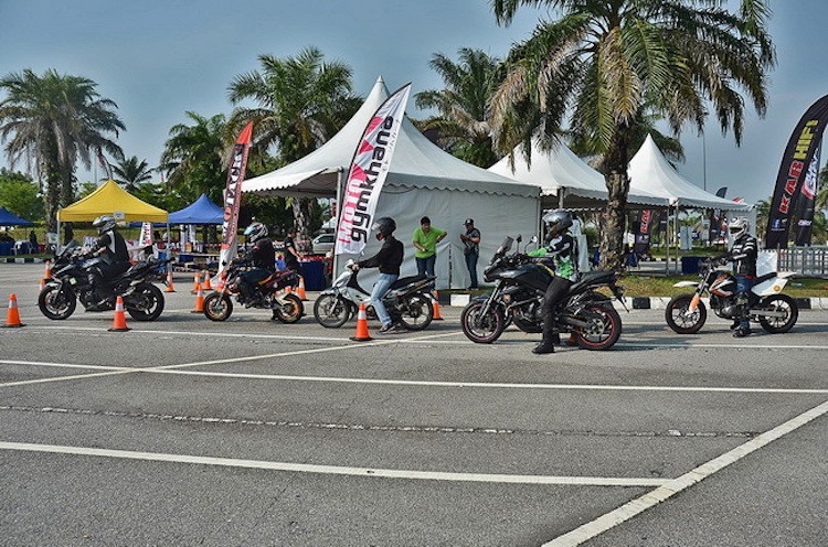 Nguoi Viet “dai thang” tai giai Gymkhana tren dat Malaysia-Hinh-2