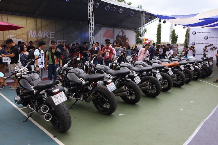 “Xe no hang khung” BMW tai ngay hoi Motorrad Day-Hinh-3