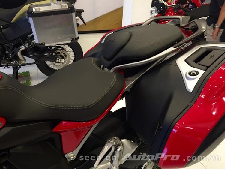 MV Agusta Turismo Veloce 800 ban gioi han da ve Viet Nam-Hinh-11