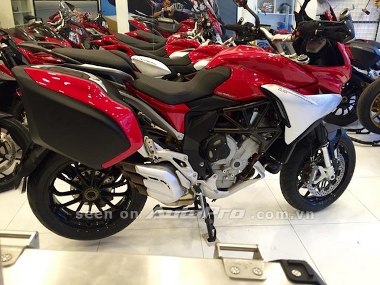 MV Agusta Turismo Veloce 800 ban gioi han da ve Viet Nam-Hinh-2