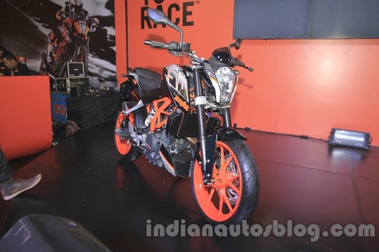 Soi chi tiet KTM Duke va RC 250 vua ra mat tai Indonesia-Hinh-2