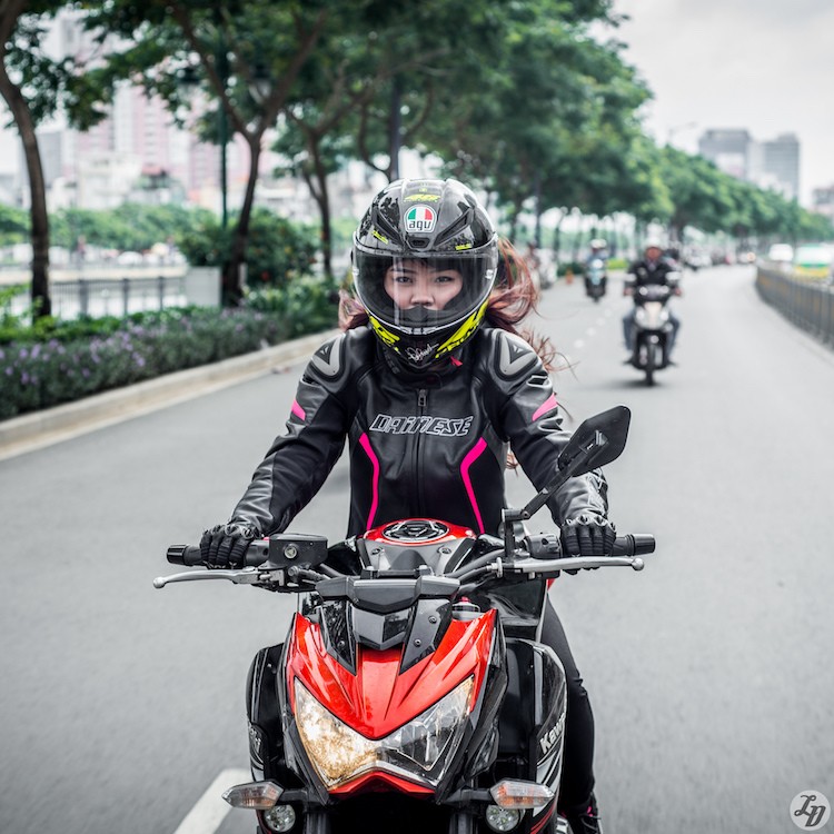 Ngam nu biker Viet “thuan phuc quai vat