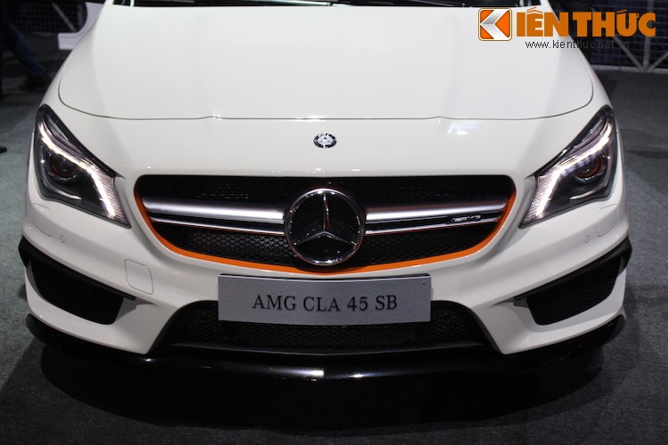 Mercedes CLA 45 AMG tien dung 