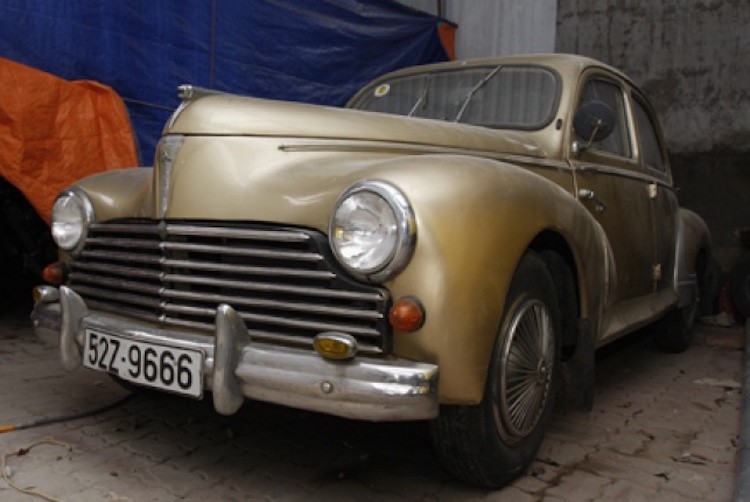 Can canh “xe cu hang sieu hiem” Peugeot 203 tai Viet Nam