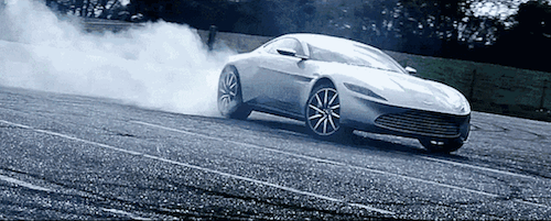 Aston Martin DB10 cua James Bond tro tai 