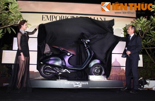 Piaggio Viet Nam ra mat “hang hieu” Vespa 946 Emporio Armani