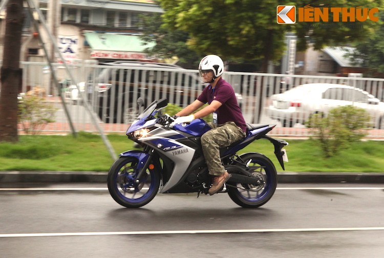 “Zoom chi tiet” sportbike Yamaha YZF-R3 vua ra mat tai VN-Hinh-15