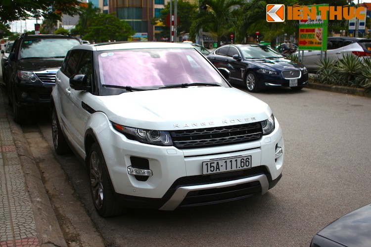 Dan xe sang tien ty Jaguar Land Rover xuat hien tai Hai Phong-Hinh-3