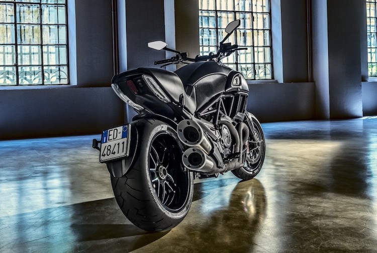 Ducati Diavel Carbon se 