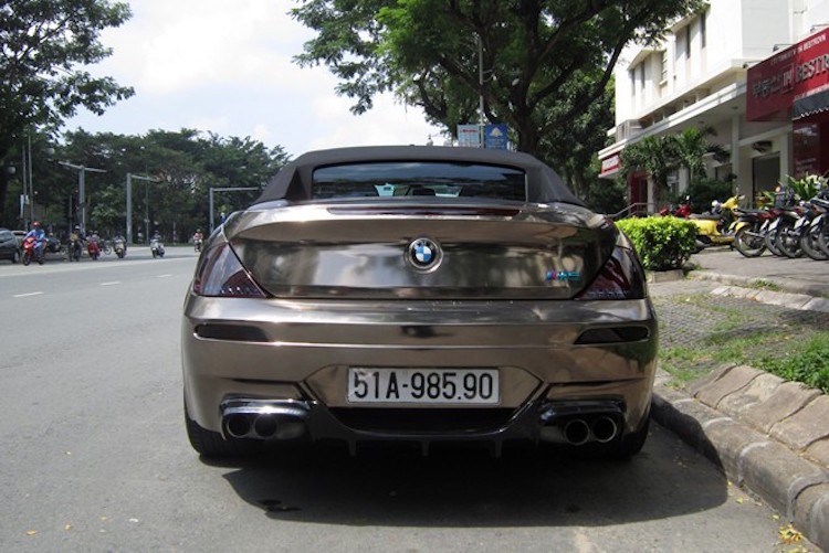 Ngam BMW M6 mui tran dan decal mau doc tren pho Viet-Hinh-3
