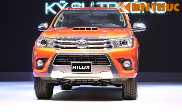 Toyota Viet Nam ra mat chinh thuc Hilux the he moi-Hinh-3