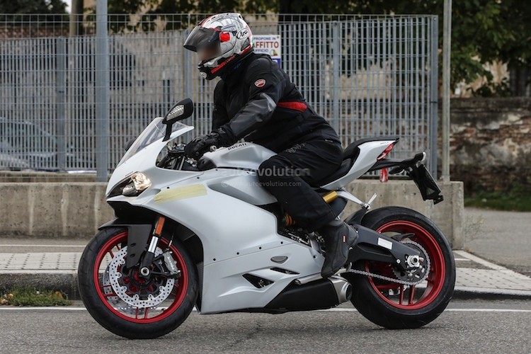 Can canh Sportbike Ducati 959 Panigale lan dau lan banh-Hinh-3