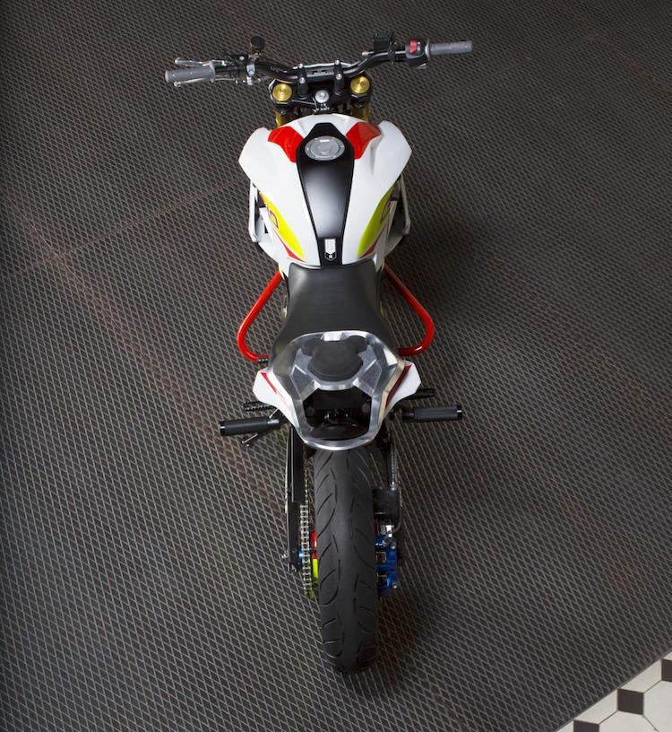 Chiem nguong moto 300 cc gia re sap ra mat cua BMW-Hinh-5