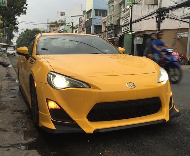 Xe  the thao “hang doc” Scion FR-S Release toi VN