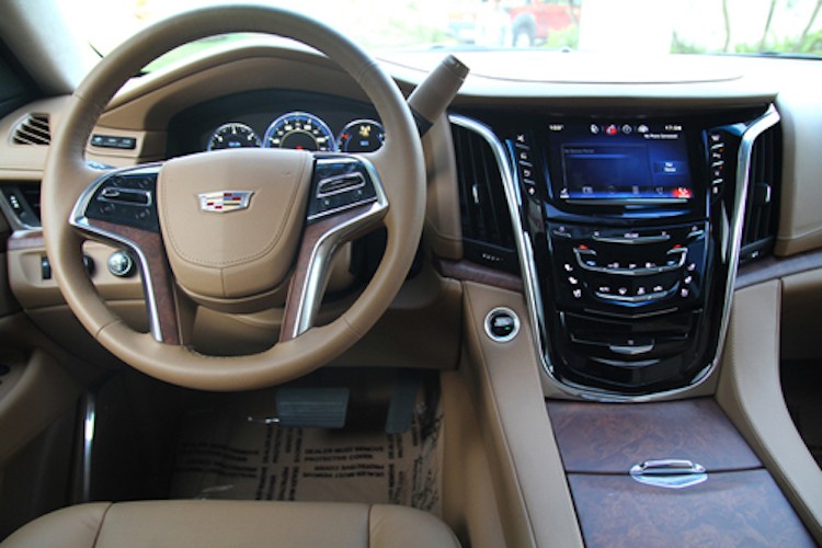 Xe sang Cadillac Escalade 