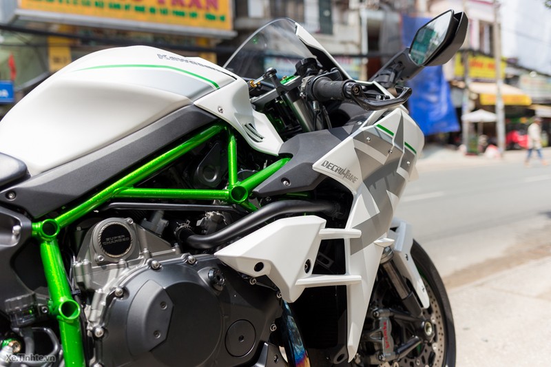 Sieu moto Kawasaki H2 decal “doc nhat The gioi” tai VN-Hinh-10