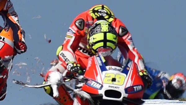 MotoGP 2015: Marquez xuat sac chien thang tai Australia