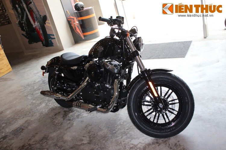 Can canh Harley Forty-Eight 2016 vua ra mat tai Viet Nam-Hinh-2