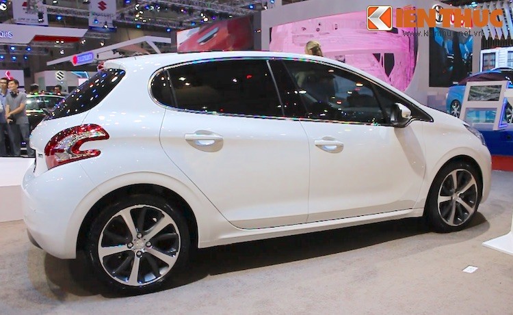 Loat xe Au dang cap cua Peugeot ra mat tai Viet Nam-Hinh-6