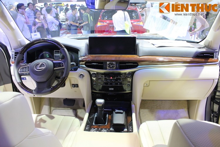 Lexus LX570 2016 - SUV “dinh” nhat gia 5,61 ty tai Viet Nam-Hinh-8