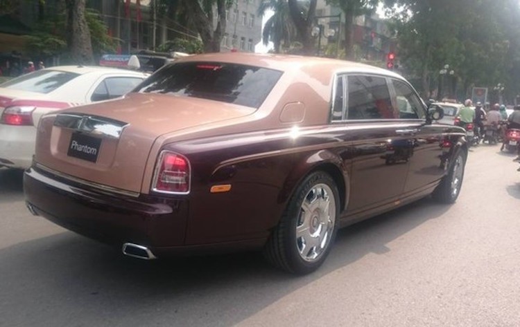 Rolls-Royce Phantom Lua Thieng 51 ty dao pho Ha Noi-Hinh-2