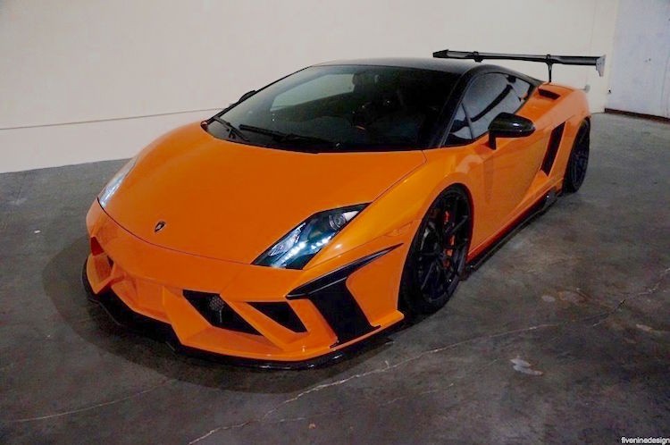 Chi tien ty bien Lamborghini Gallardo thanh ban dua duong pho