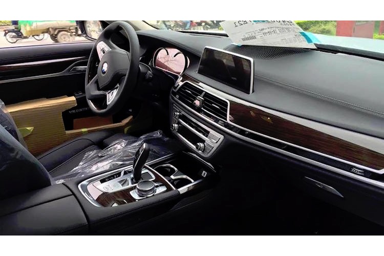 BMW 7 Series the he moi “tai xuat hien” tai Ha Noi-Hinh-3