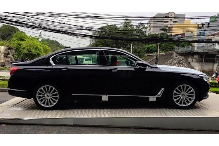 BMW 7 Series the he moi “tai xuat hien” tai Ha Noi