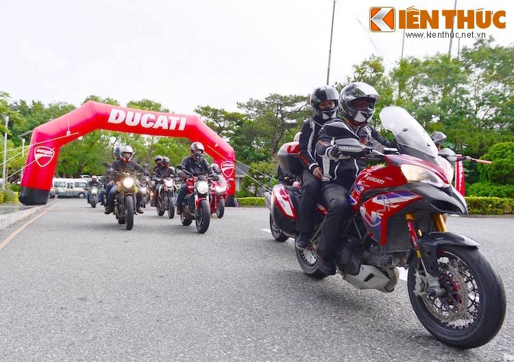 Hang tram “xe no” Ducati tu hoi tai Ducati Weekend