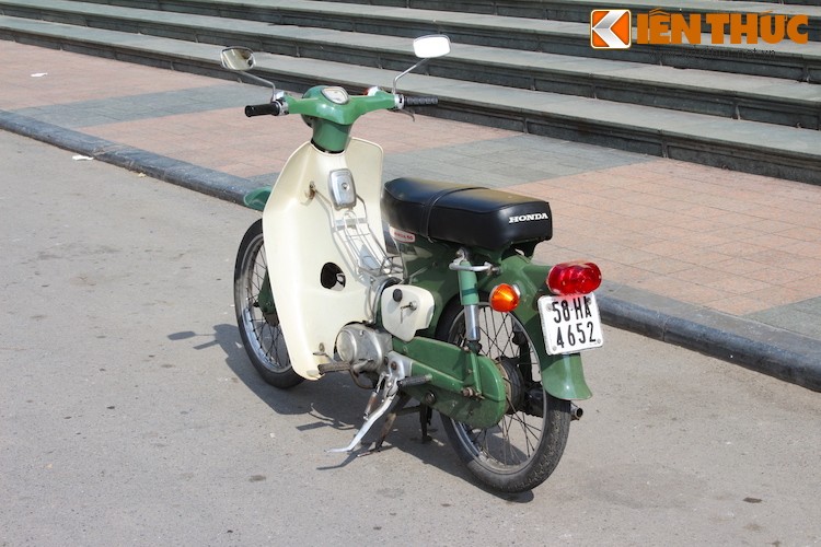 Ngam “co vat hang hiem” Honda C50 Dame 1967 tai Ha Noi-Hinh-4