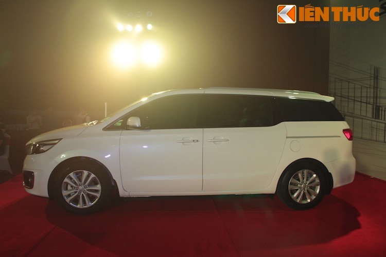 Kia ra mat minivan Grand Sedona (CKD) tai Ha Noi-Hinh-2