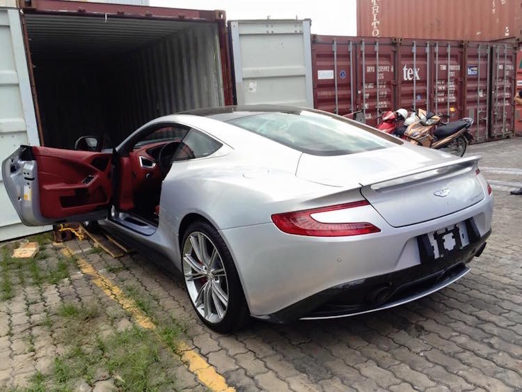 Chi tiet sieu xe Aston Martin Vanquish dau tien ve Viet Nam-Hinh-6