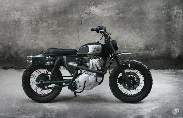 Suzuki GN250 Scrambler 