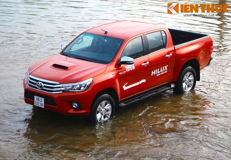 Lan dau trai nghiem ban tai Toyota Hilux 2016 tai Viet Nam-Hinh-2