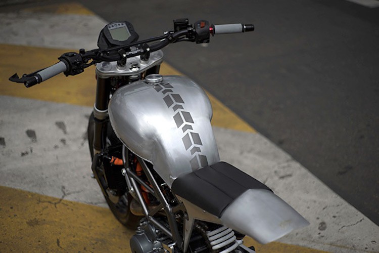 Doc dao KTM Duke 390 do “lai” streetfighter va Motard-Hinh-4