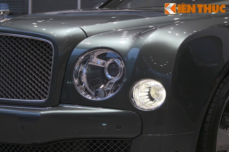 Bentley Mulsanne Speed chuc ty, 