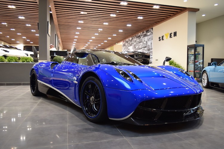 Chi tiet sieu xe Pagani Huayra dau tien tren The gioi-Hinh-9