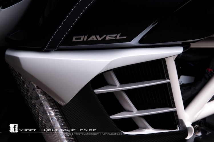 Ducati Diavel AMG “hang thua” cuc chat, khong dung hang-Hinh-4