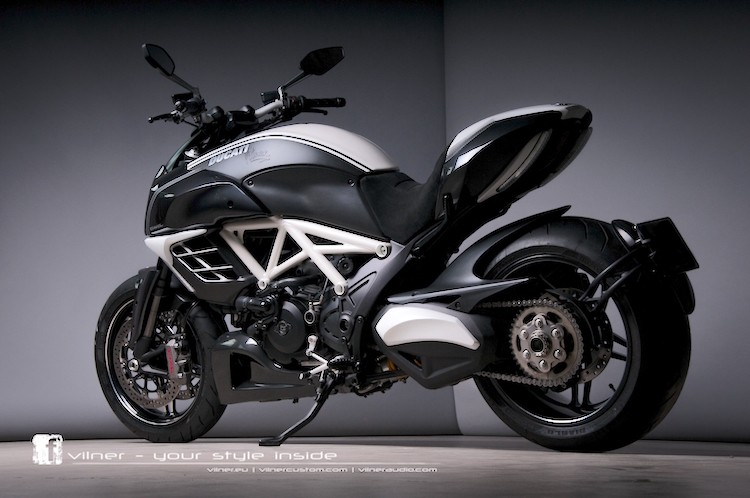 Ducati Diavel AMG “hang thua” cuc chat, khong dung hang-Hinh-5