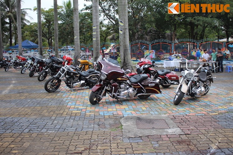 Hang tram xe khung Harley 3 mien 