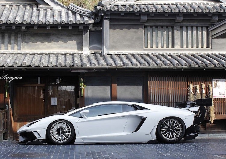 Sieu xe Lamborghini Aventador do bodykit “sieu khung”-Hinh-4