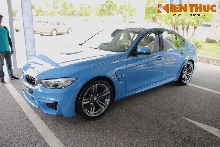 Sieu sedan BMW M3 mau Yas Marina Blue 