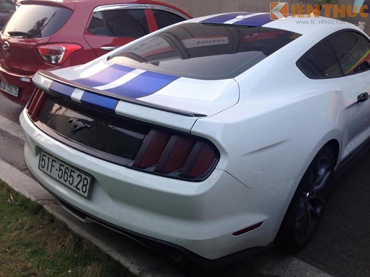 Xe co bap Ford Mustang 2015 noi bat tai Da Nang-Hinh-8