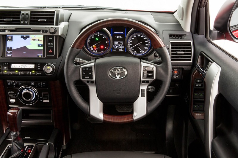 Toyota Land Cruiser Prado ban dac biet gia 1,5 ty-Hinh-4